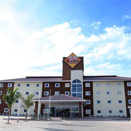 Hotel 10 Dourados Dış mekan fotoğraf