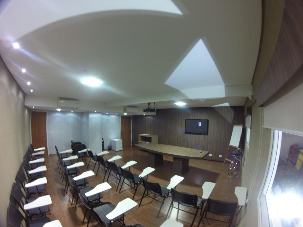 Hotel 10 Dourados Dış mekan fotoğraf