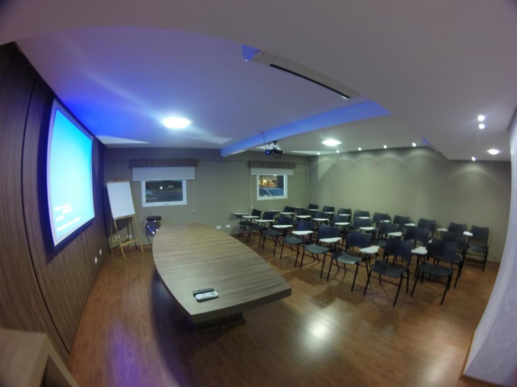 Hotel 10 Dourados Dış mekan fotoğraf