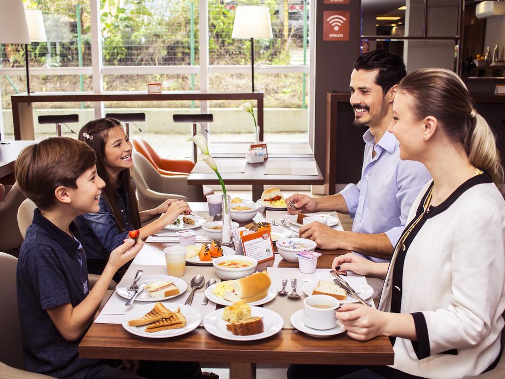 Hotel 10 Dourados Dış mekan fotoğraf