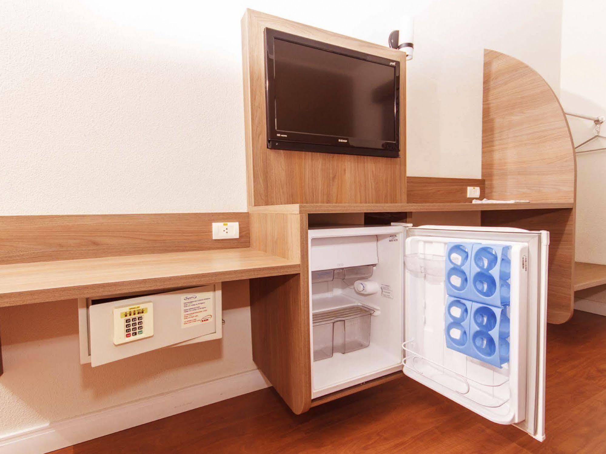 Hotel 10 Dourados Dış mekan fotoğraf