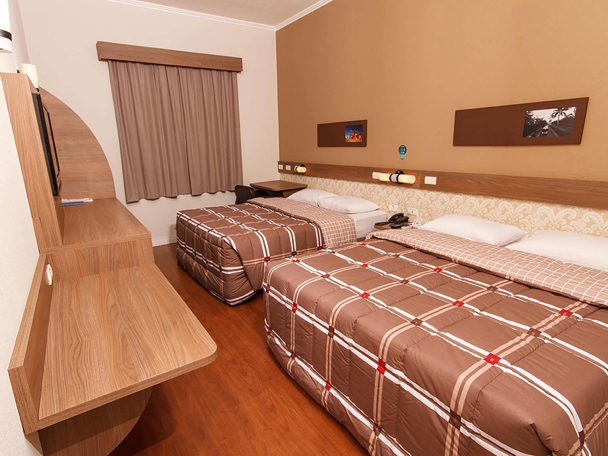 Hotel 10 Dourados Dış mekan fotoğraf